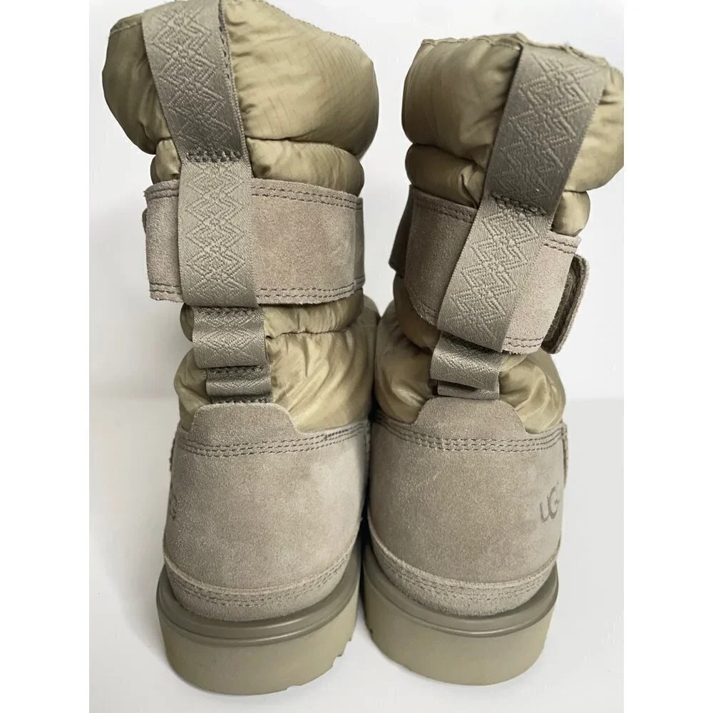 UGG Men's Classic Short Pull on Weather Dune Suede Boots Tan Size US 9 EU 42 NEW